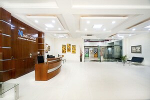  Office Space – Entrance View at Hosur Road - for Rent