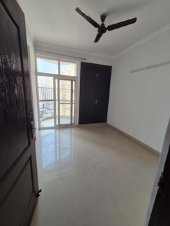 3 BHK Apartment For Rent in Amrapali Heartbeat City