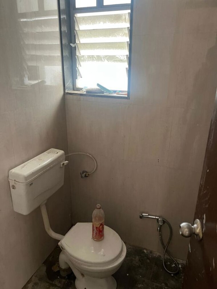 Bathroom, kharadi 2 Bedroom 960 Sq.Ft. Apartment In Kharadi Pune 10001824