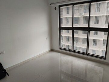 1 BHK Apartment For Rent in UK Iridium, Kandivali East