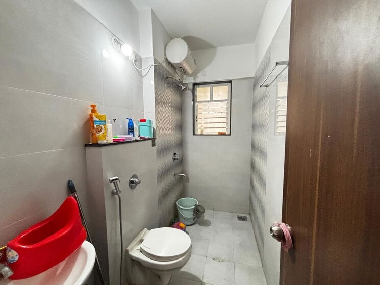 Bathroom, suyog-padmavati-hills 3 Bedroom 1344 Sq.Ft. Apartment In Bavdhan Pune 10001834