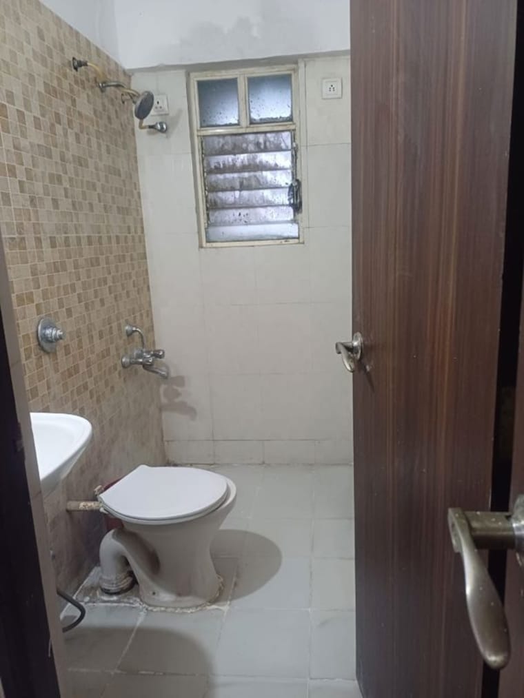 Bathroom, pisoli 2 Bedroom 896 Sq.Ft. Builder Floor In Pisoli Pune 10001882