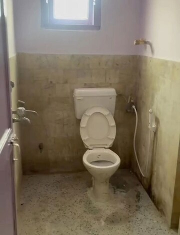 Bathroom in 2 BHK Apartment at Salt Lake City – for Rent