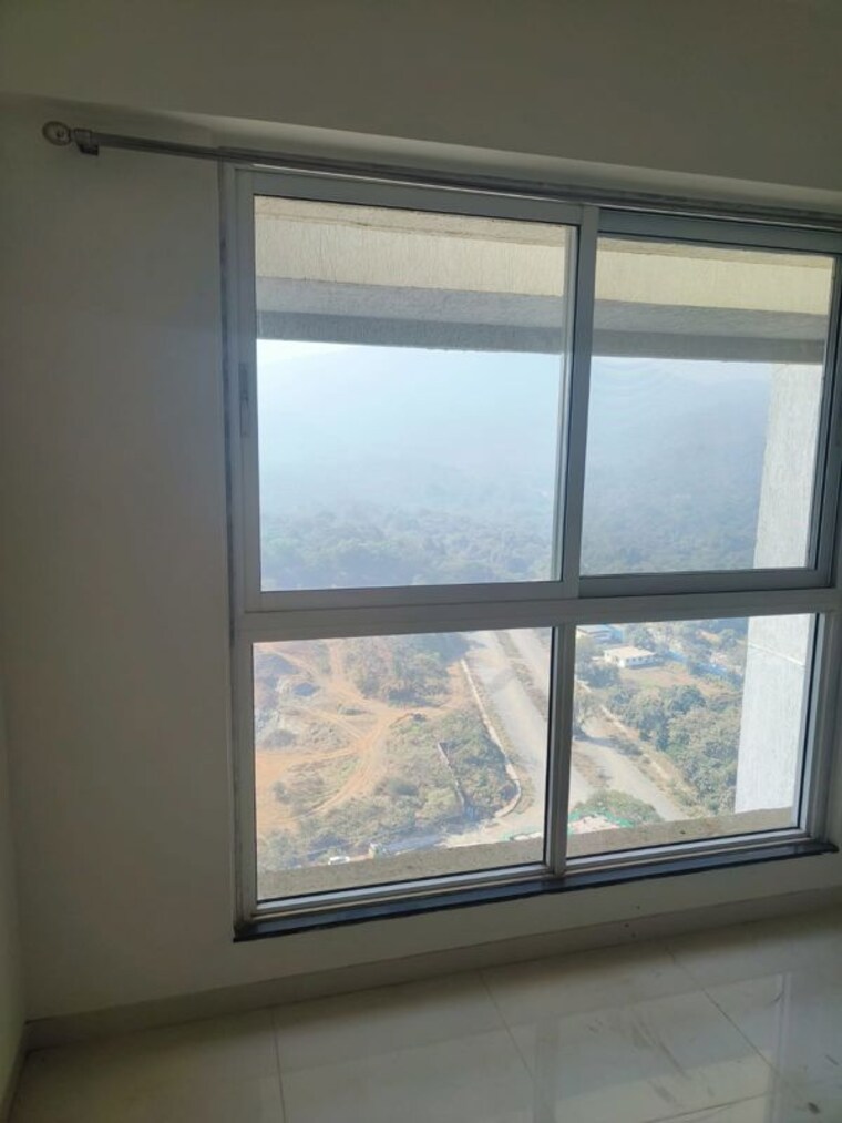 Room, godrej-emerald 1.5 Bedroom 570 Sq.Ft. Apartment In Ghodbunder Road Thane 10001907