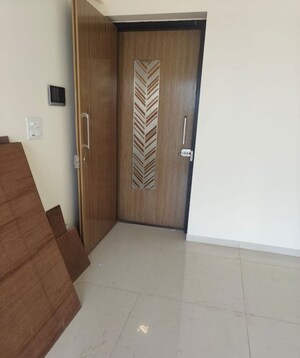 Room in 1 BHK Apartment at Godrej Nest Kandivali, Kandivali East – for Rent