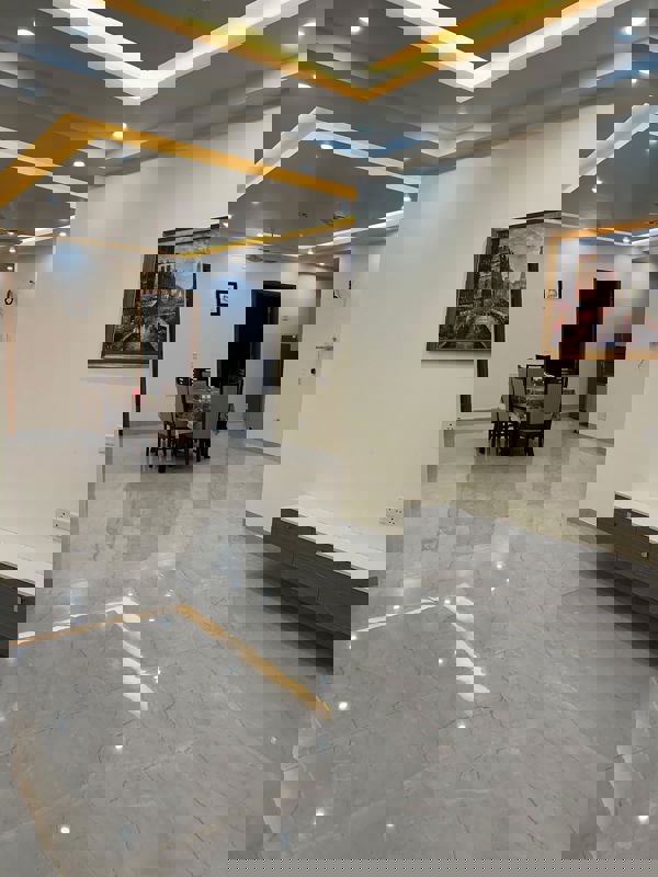 3 BHK 1600 Sq.Ft. Builder Floor in Sushant Tower