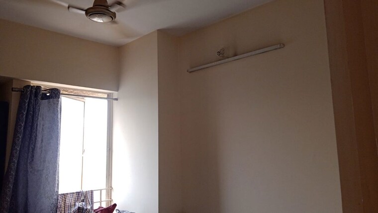 Room, vijay-orovia 3 Bedroom 1000 Sq.Ft. Apartment In Ghodbunder Road Thane 10001930