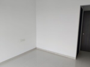 Room in 2 BHK Apartment at UK Iridium, Kandivali East – for Rent