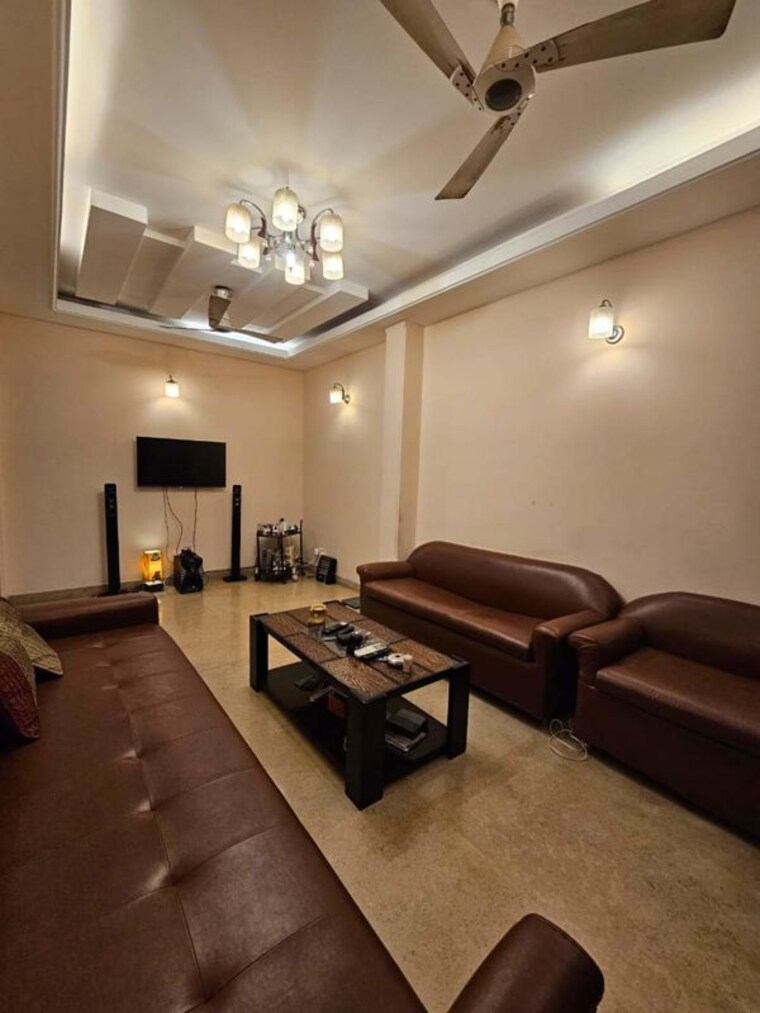 Living Room, ardee-mall 3 Bedroom 1450 Sq.Ft. Builder Floor In Sector 52 Gurgaon 10001959