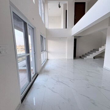 Room in 3 BHK Villa at Hennur Road – for Sale