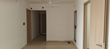 Room in 4 BHK Apartment at Raj Infinia, Malad West – for Rent