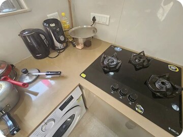 Team Area in 1 BHK Apartment at Hiranandani Estate Solitaire C, Ghodbunder Road – for Rent