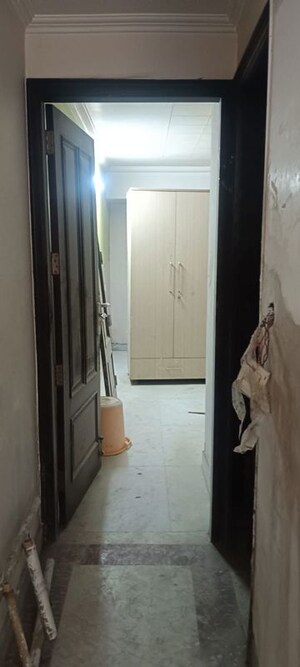 Building Lobby in 4 BHK Builder Floor at Alaknanda – for Rent