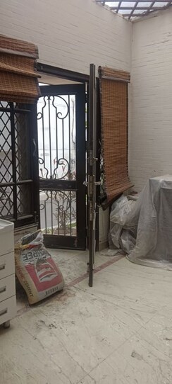 4 BHK + Extra Room Builder Floor For Rent in Alaknanda
