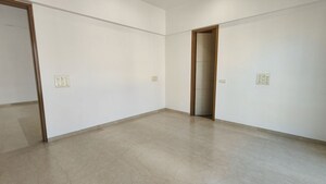 Room in 2 BHK Apartment at Lodha Vista, Lower Parel – for Rent