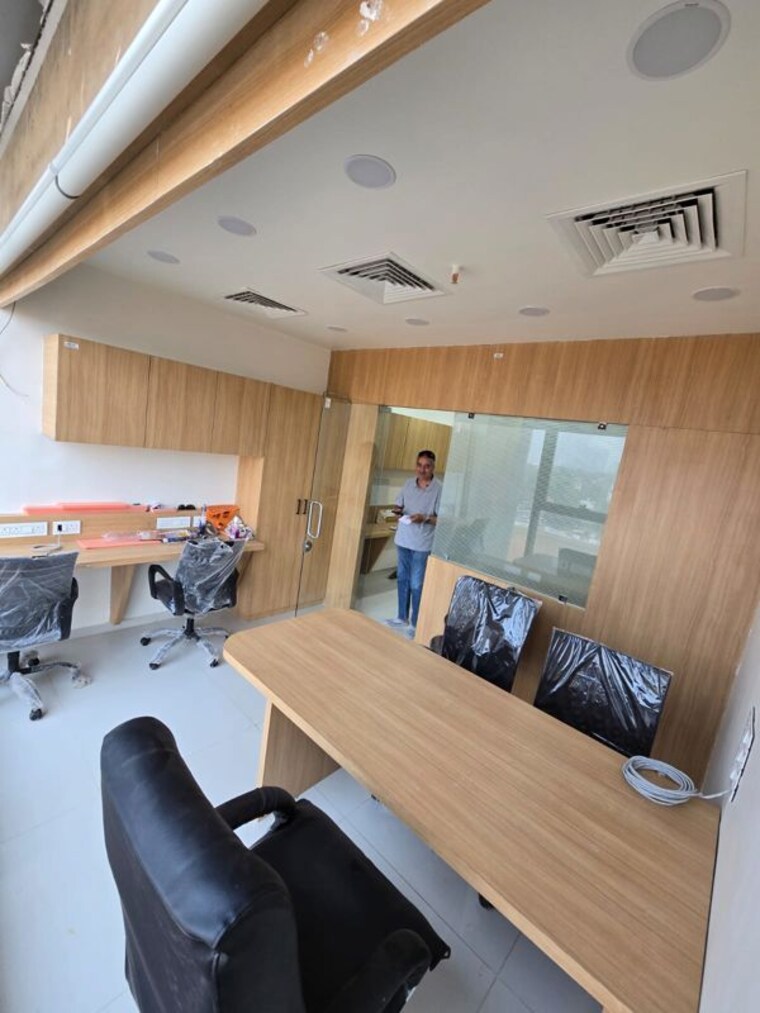 Team Area, alkapuri Commercial Office Space 475 Sq.Ft. In Alkapuri Vadodara 10001988