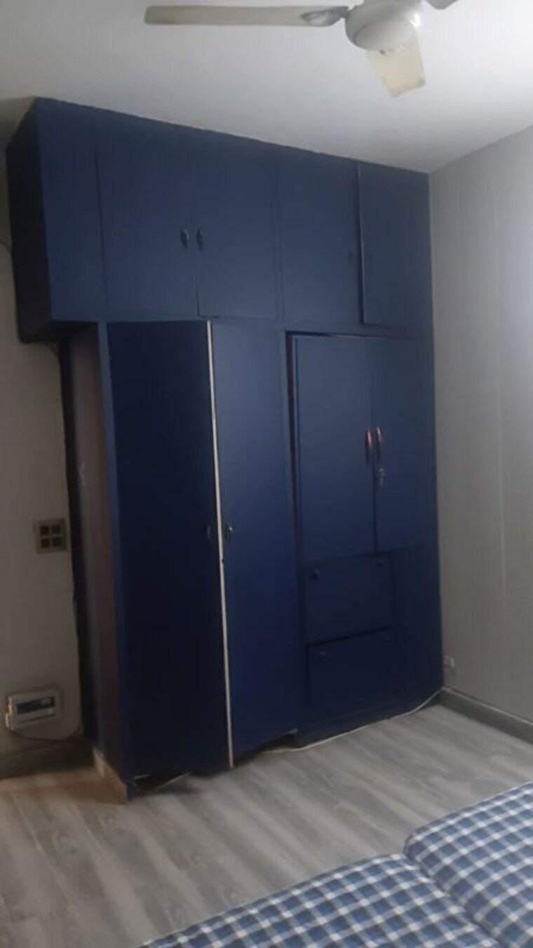undefined, east of kailash 2 Bedroom 125 Sq.Yd. Builder Floor In East Of Kailash Delhi 10001991