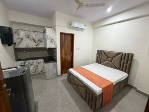 Bedroom in 1 RK Builder Floor at Unitech Rakshak, Sector 41 – for Rent