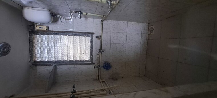 Bathroom, sahakar-shree-apartment 1 Bedroom 340 Sq.Ft. Apartment In Malad West Mumbai 10002000
