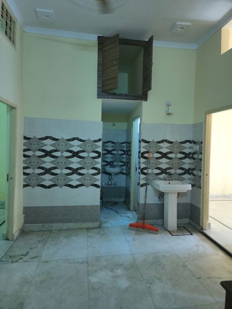 Bathroom, new shivalik nagar 3 Bedroom 880 Sq.Ft. Independent House In New Shivalik Nagar Haridwar 10002004