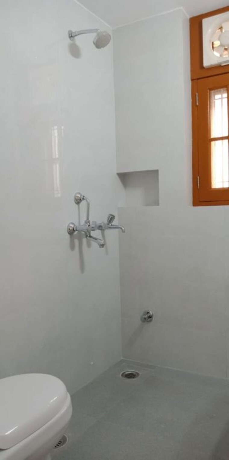 Room, sector 9 dwarka 2 Bedroom 1200 Sq.Ft. Apartment In Sector 9 Dwarka Delhi 10002036