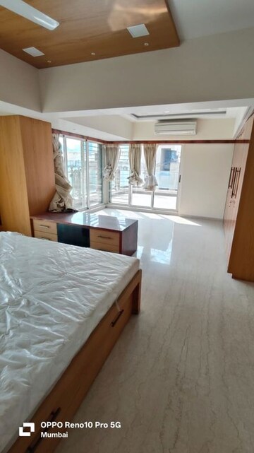 Bedroom in 4 BHK Apartment at Khar West – for Sale