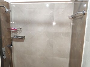 Furnished Amenities in 3 BHK Apartment at Hubtown Hillcrest, Andheri East – for Rent