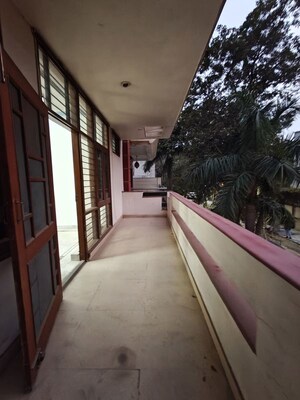 2.5 BHK Apartment For Rent in Ansal Sushant Apartments, Sushant Lok I