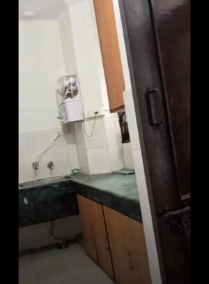 Bathroom in 1 BHK Builder Floor at Sector 49 – for Rent