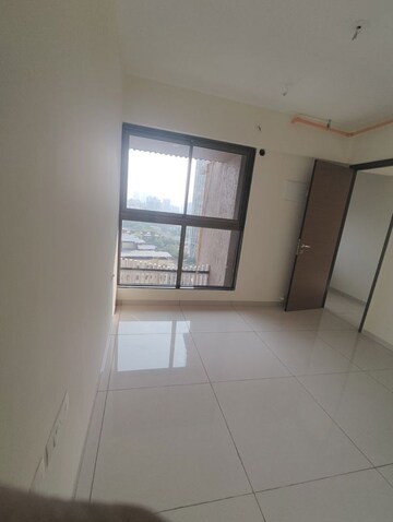 Room in 2 BHK Apartment at Chandak 34 Park Estate, Goregaon West – for Rent