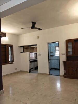 2.5 BHK Apartment For Rent in Vasant Kunj