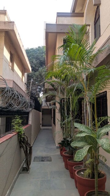 Balcony in 6 BHK Villa at Palam Vihar Residents Association, Palam Vihar – for Rent