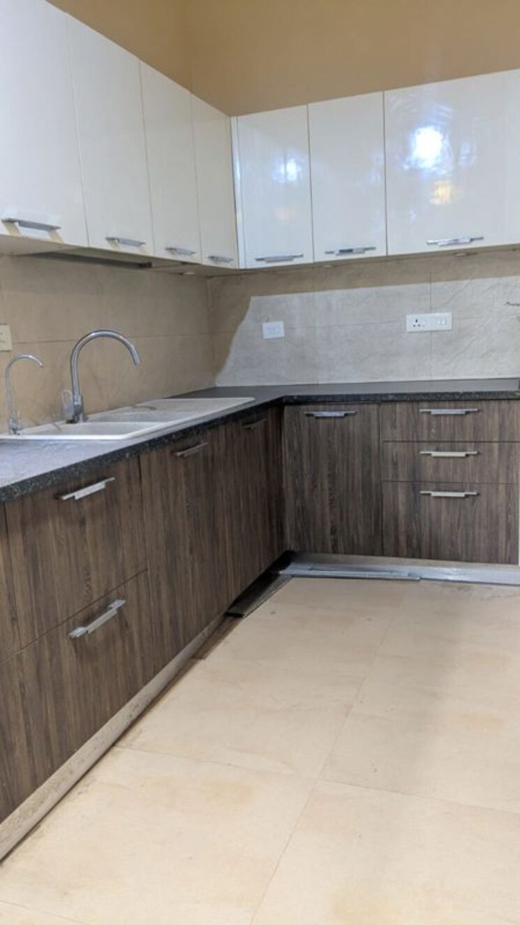 Kitchen, palam-vihar-residents-association 6 Bedroom 520 Sq.Yd. Villa In Palam Vihar Gurgaon 10002118