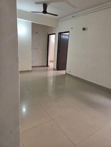 Hall in 2 BHK Apartment at Mahagun Mahagunpuram, Shastri Nagar – for Rent