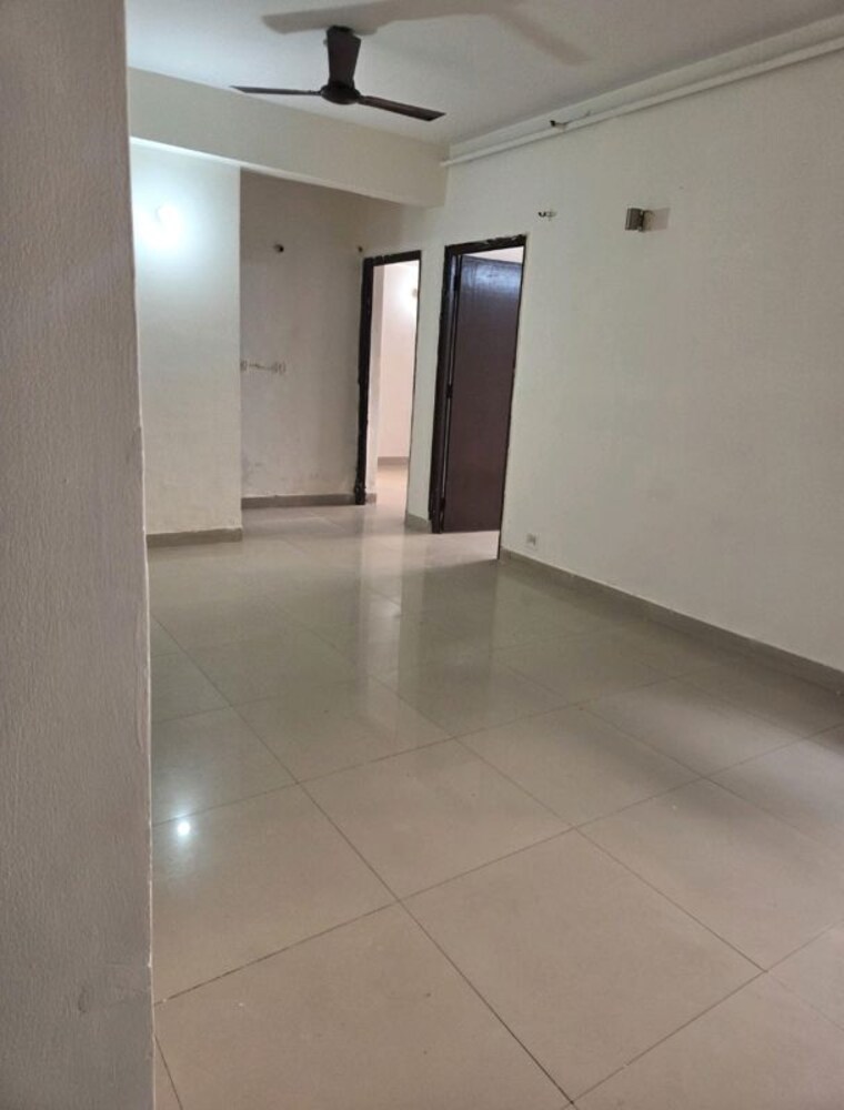Hall, mahagun-mahagunpuram 2 Bedroom 558 Sq.Ft. Apartment In Shastri Nagar Ghaziabad 10002119