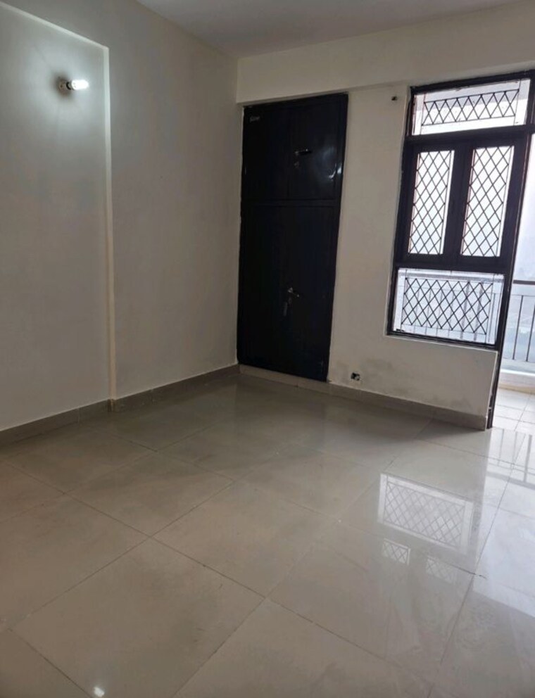 Room, mahagun-mahagunpuram 2 Bedroom 558 Sq.Ft. Apartment In Shastri Nagar Ghaziabad 10002119