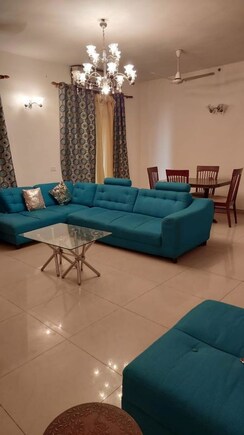 3 BHK + Extra Room Apartment For Rent in Orchid Petals