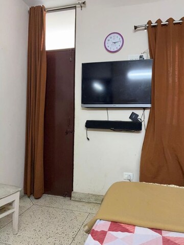 Furnished Amenities in 2 BHK Builder Floor at Lajpat Nagar ii – for Rent