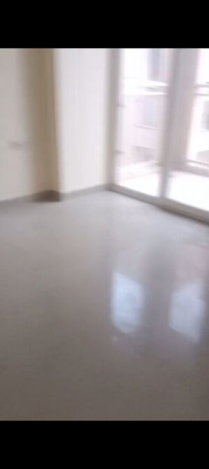 Room in 3 BHK Apartment at Hawelia Valencia Square, Sector 1 Greater Noida – for Rent