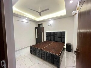 Bedroom in 3 BHK Builder Floor at Saket – for Rent