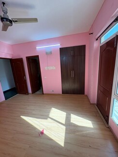 3 BHK + Extra Room Apartment For Rent in Bestech Park View Altura