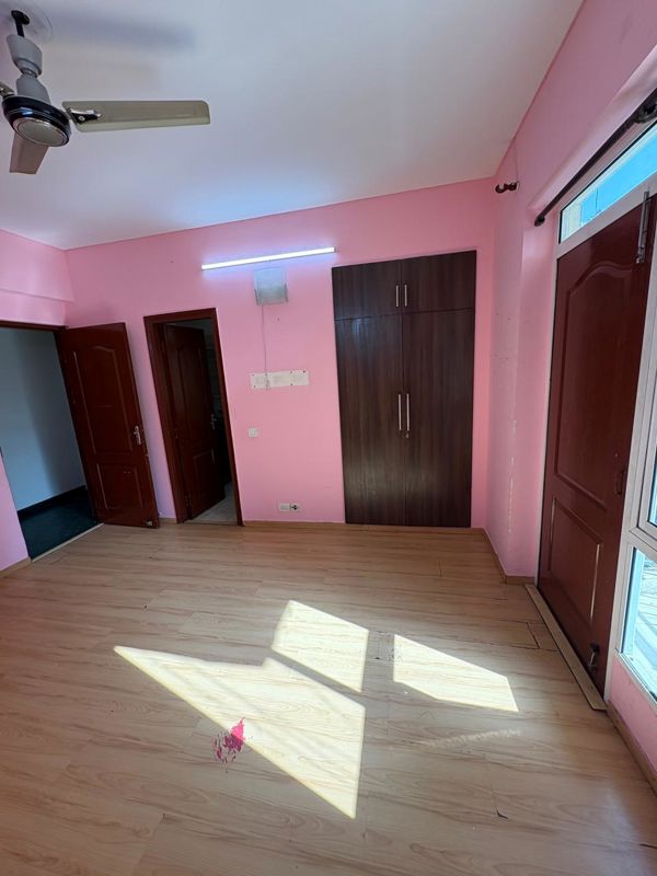 3 BHK + Extra Room Apartment For Rent in Bestech Park View Altura