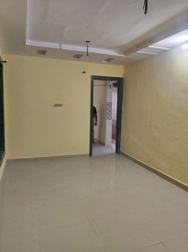 Room, sanghvi-estates 1 Bedroom 495 Sq.Ft. Apartment In Kalyan West Thane 9879555