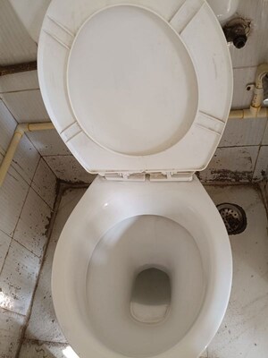 Bathroom in 1 BHK Apartment at Kurla West – for Rent