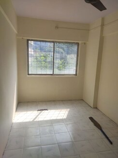 1 BHK + Study Room Apartment For Rent in Kurla West