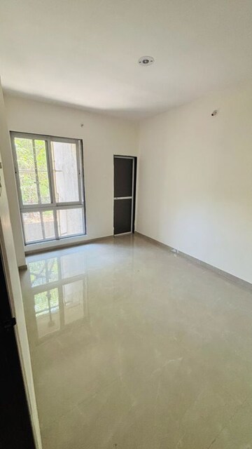 Room in 1 BHK Apartment at Raunak City, Kalyan West – for Sale