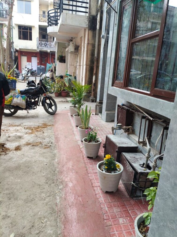 Exterior View, vasant kunj 2 Bedroom 1100 Sq.Yd. Apartment In Vasant Kunj Delhi 10002202