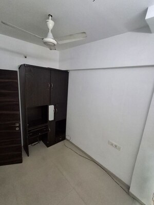 Furnished Amenities in 1 BHK Apartment at Kurla East – for Rent