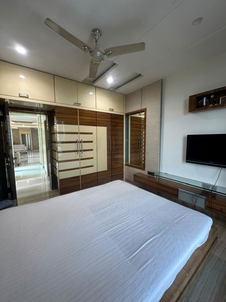Room, oberoi-realty-esquire 3 Bedroom 1366 Sq.Ft. Apartment In Goregaon East Mumbai 10002229