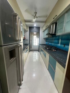 3 BHK + Servant Room Apartment For Rent in Oberoi Realty Esquire